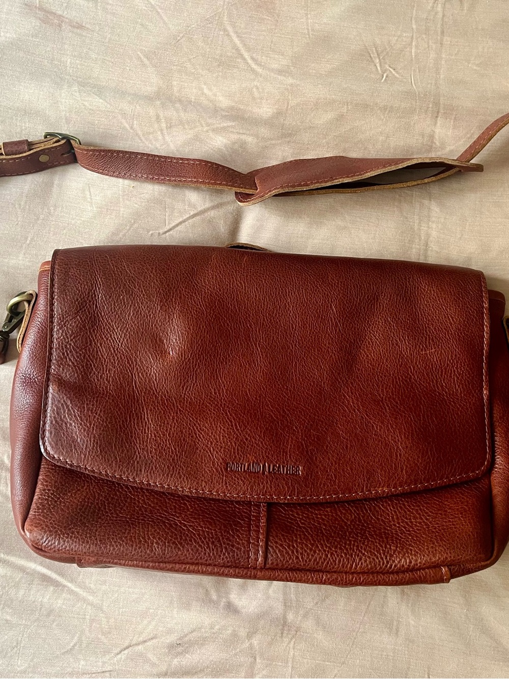 NWOT Portland Leather Modern Messenger Bag - Nutmeg